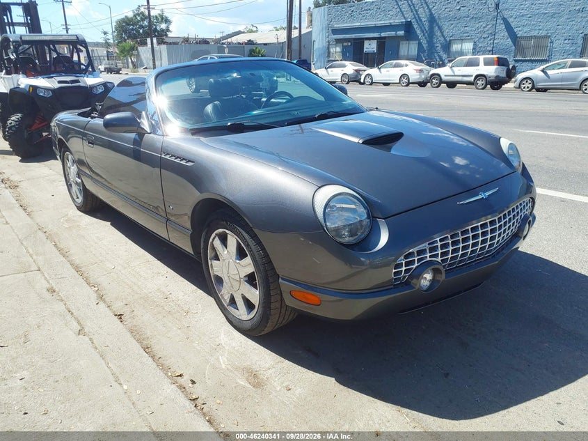 Photo of the 2003 FORD THUNDERBIRD