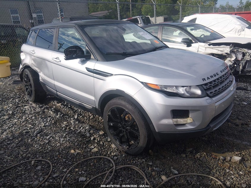 Photo of the 2015 LAND ROVER RANGE ROVER EVOQUE PURE