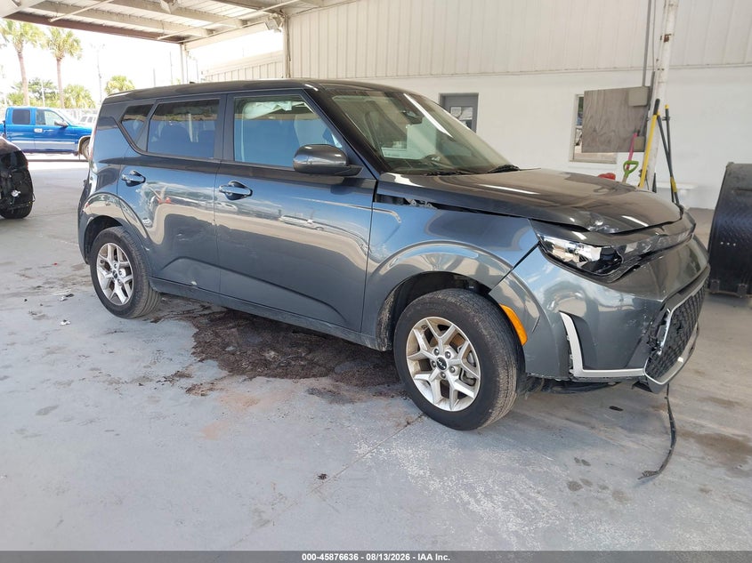 Photo of the 2024 KIA SOUL LX