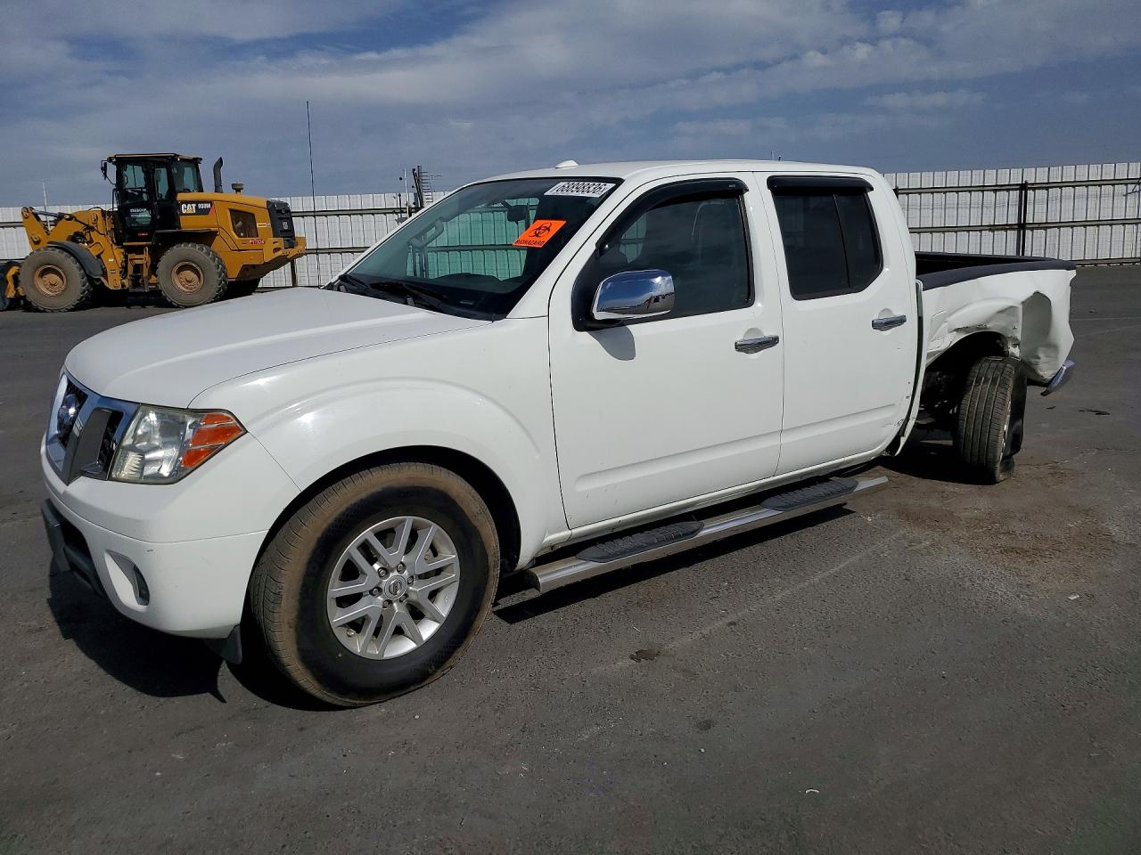 Photo of the 2014 NISSAN FRONTIER SV