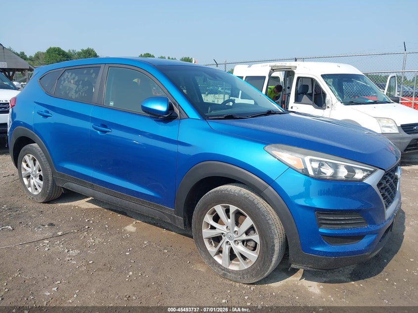 Photo of the 2019 HYUNDAI TUCSON SE