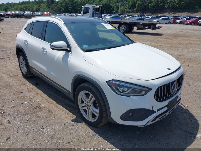 Photo of the 2021 MERCEDES-BENZ GLA 250