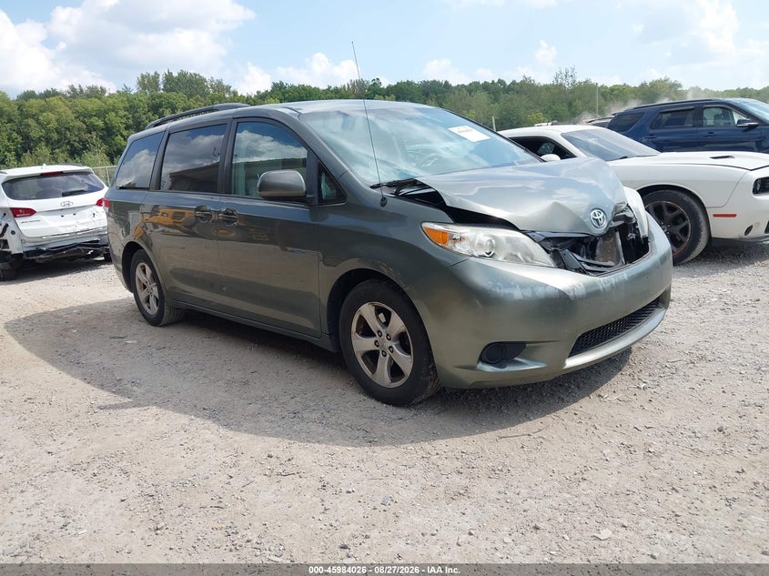Photo of the 2014 TOYOTA SIENNA LE V6 8 PASSENGER