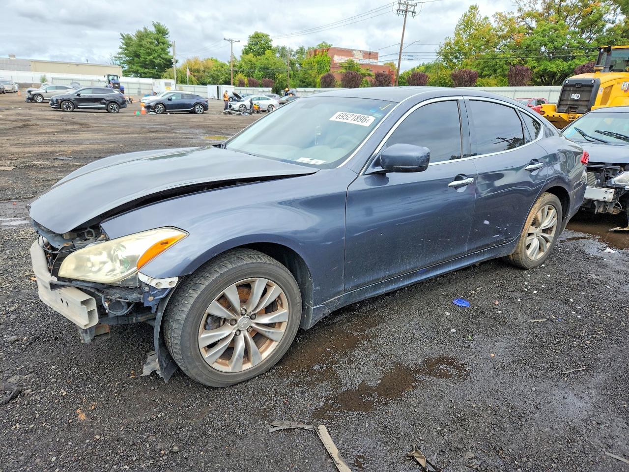 Photo of the 2011 INFINITI M37 X