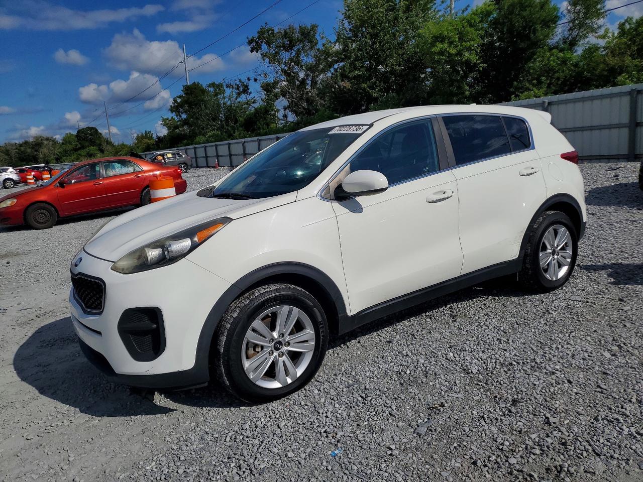 Photo of the 2019 KIA SPORTAGE LX