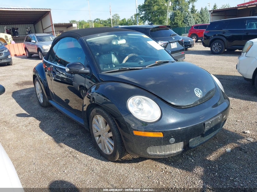Photo of the 2008 VOLKSWAGEN NEW BEETLE SE