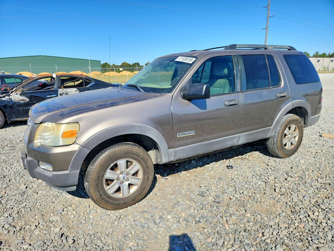 Photo of the 2006 FORD EXPLORER XLT