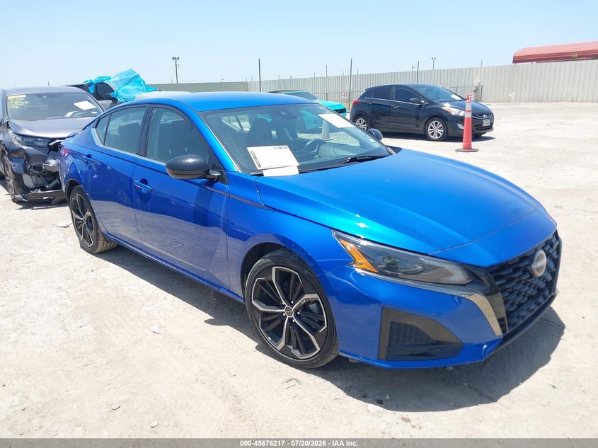 Photo of the 2025 NISSAN ALTIMA SR FWD