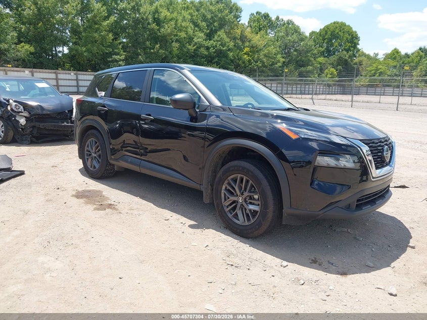Photo of the 2021 NISSAN ROGUE S FWD