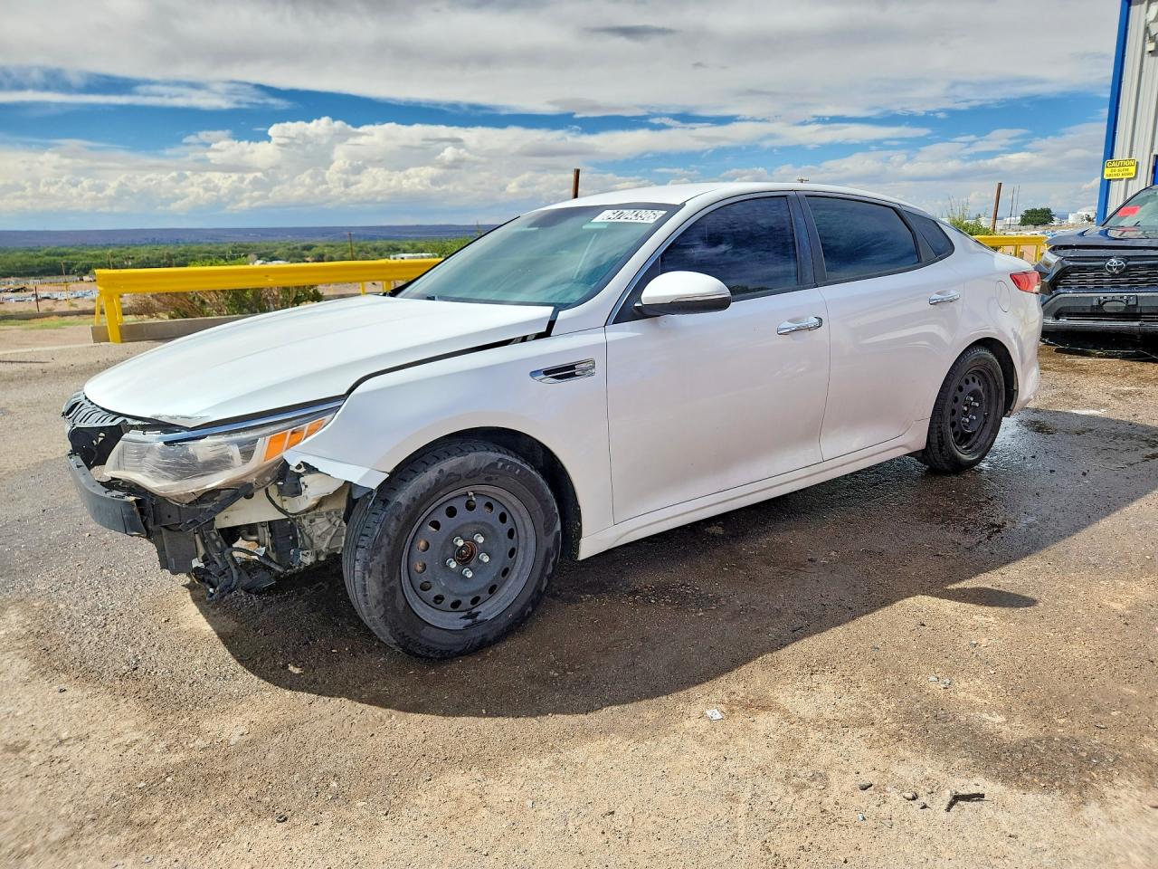 Photo of the 2016 KIA OPTIMA LX