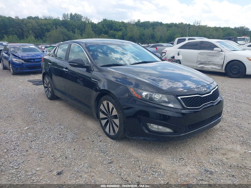 Photo of the 2013 KIA OPTIMA SX