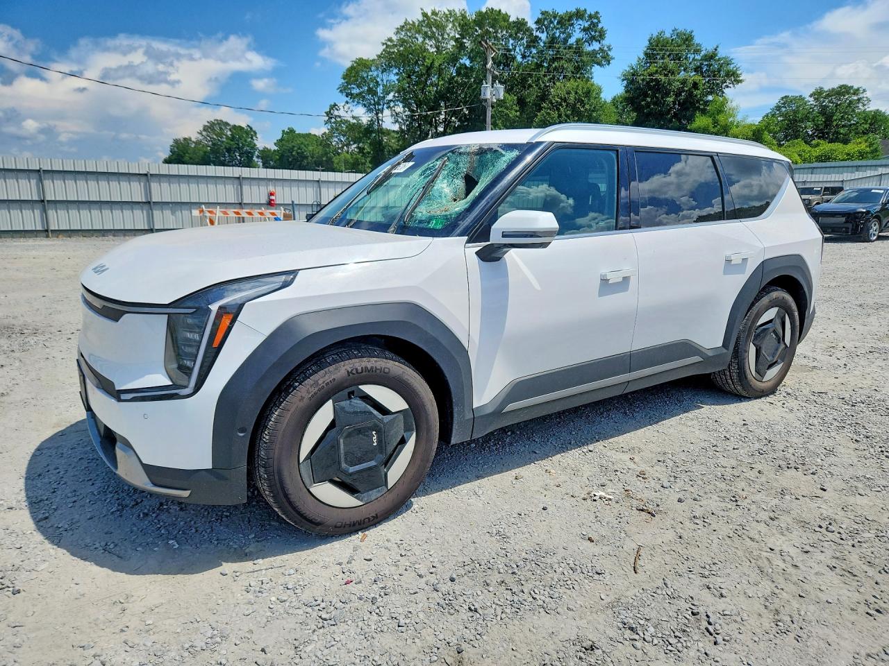 Photo of the 2026 KIA EV9 WIND