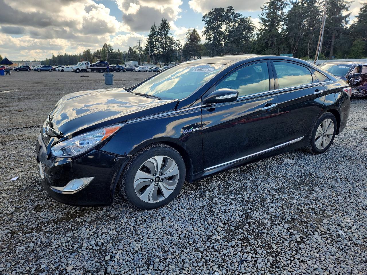 Photo of the 2014 HYUNDAI SONATA HYBRID
