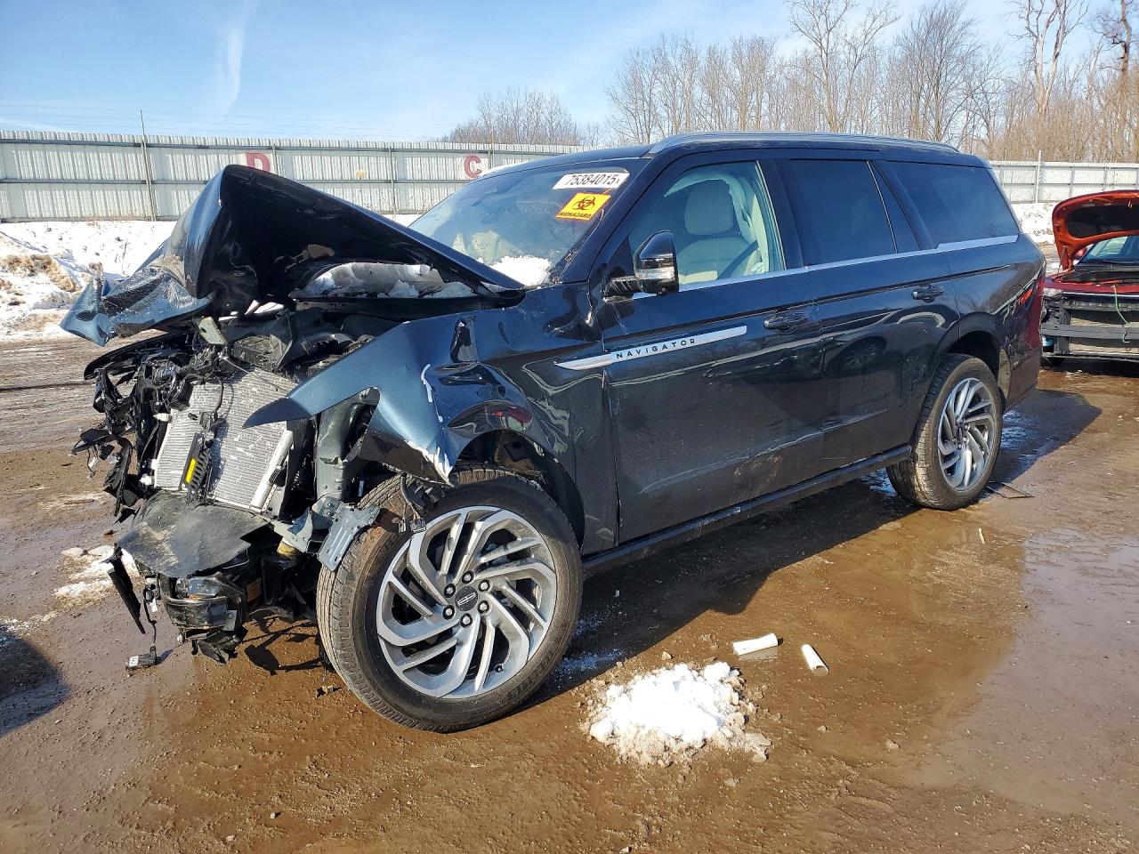 Photo of the 2025 LINCOLN NAVIGATOR RESERVE