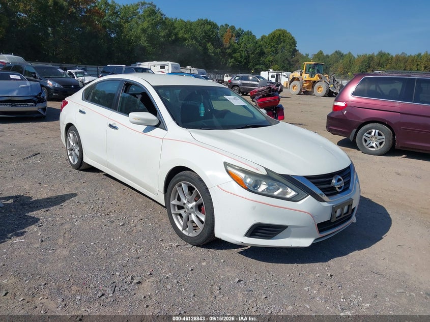 Photo of the 2016 NISSAN ALTIMA 2.5/2.5 S/2.5 SL/2.5 SR/2.5 SV