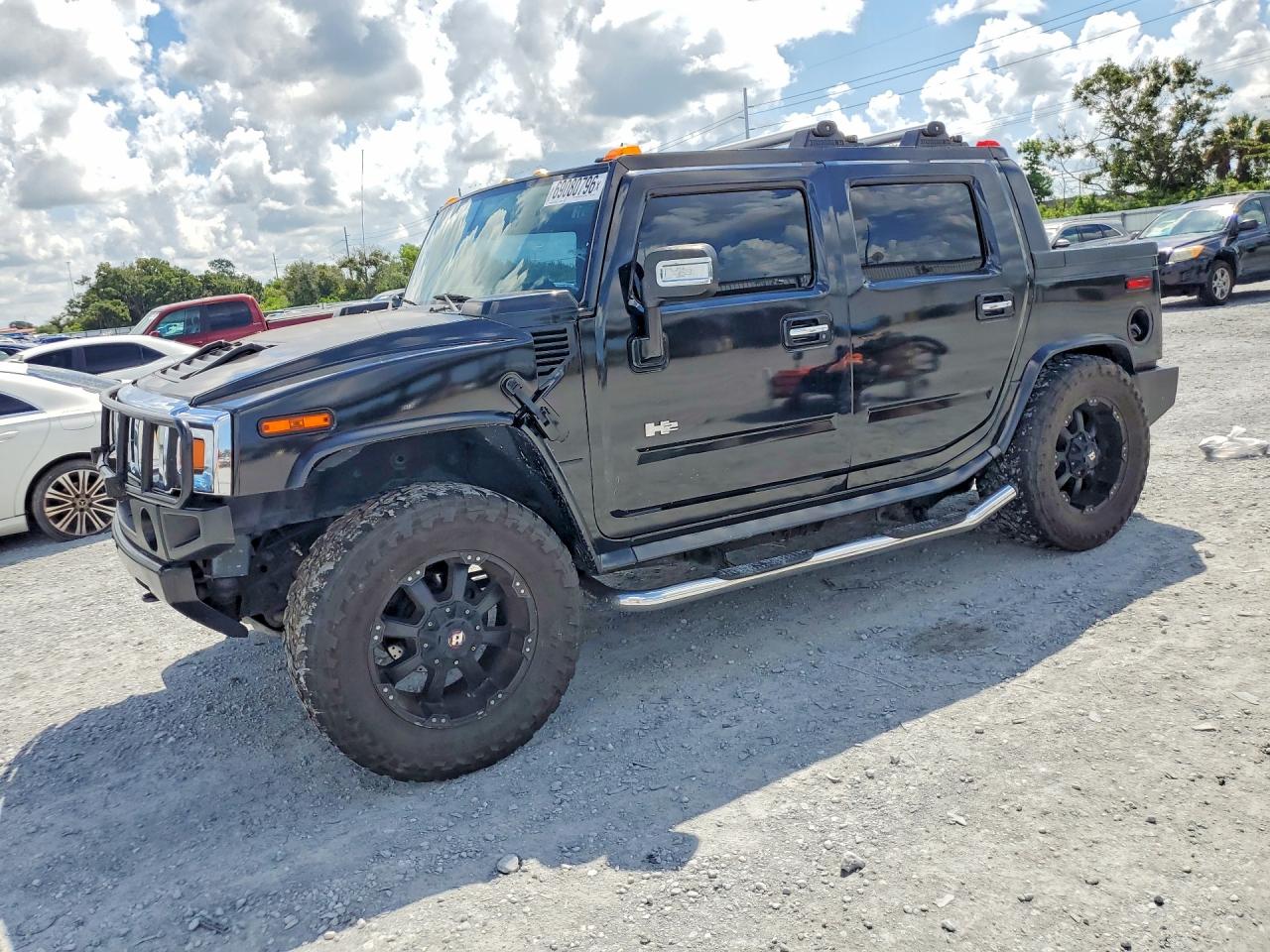 Photo of the 2005 HUMMER H2 SUT