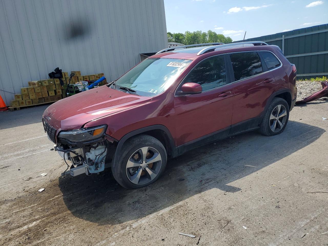 Photo of the 2019 JEEP CHEROKEE LIMITED
