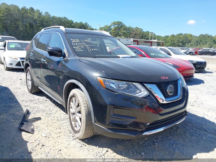 Photo of the 2018 NISSAN ROGUE SV