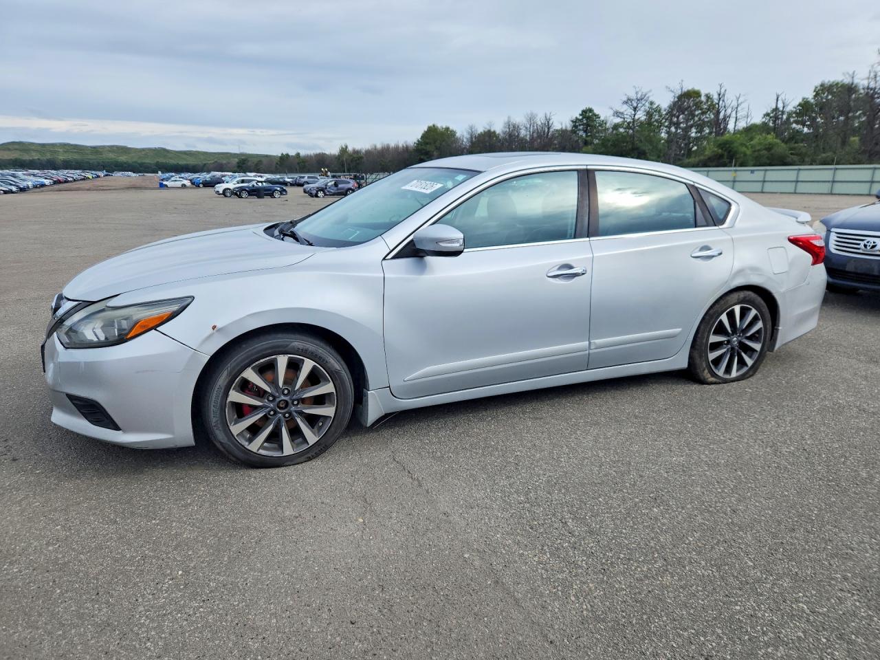 Photo of the 2016 NISSAN ALTIMA 2.5 SL