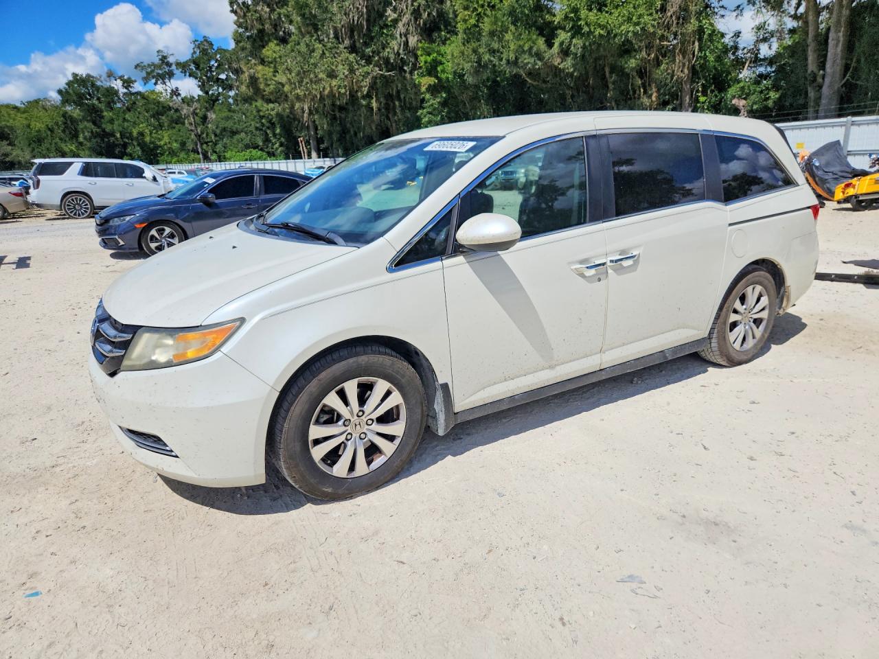 Photo of the 2016 HONDA ODYSSEY EX