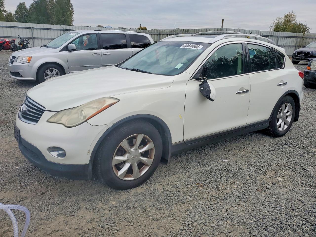 Photo of the 2009 INFINITI EX35 BASE