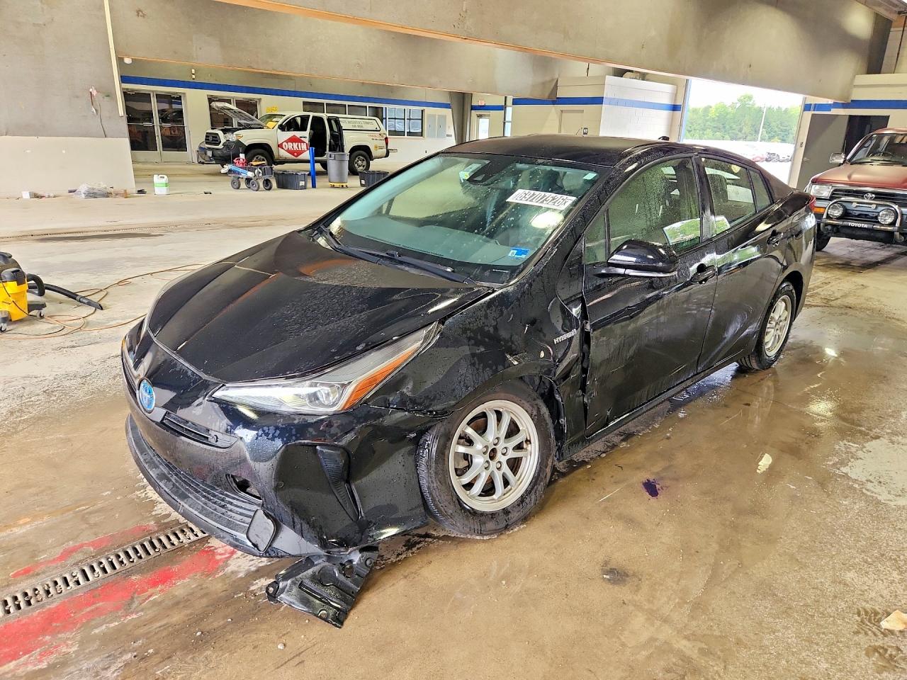 Photo of the 2022 TOYOTA PRIUS LE