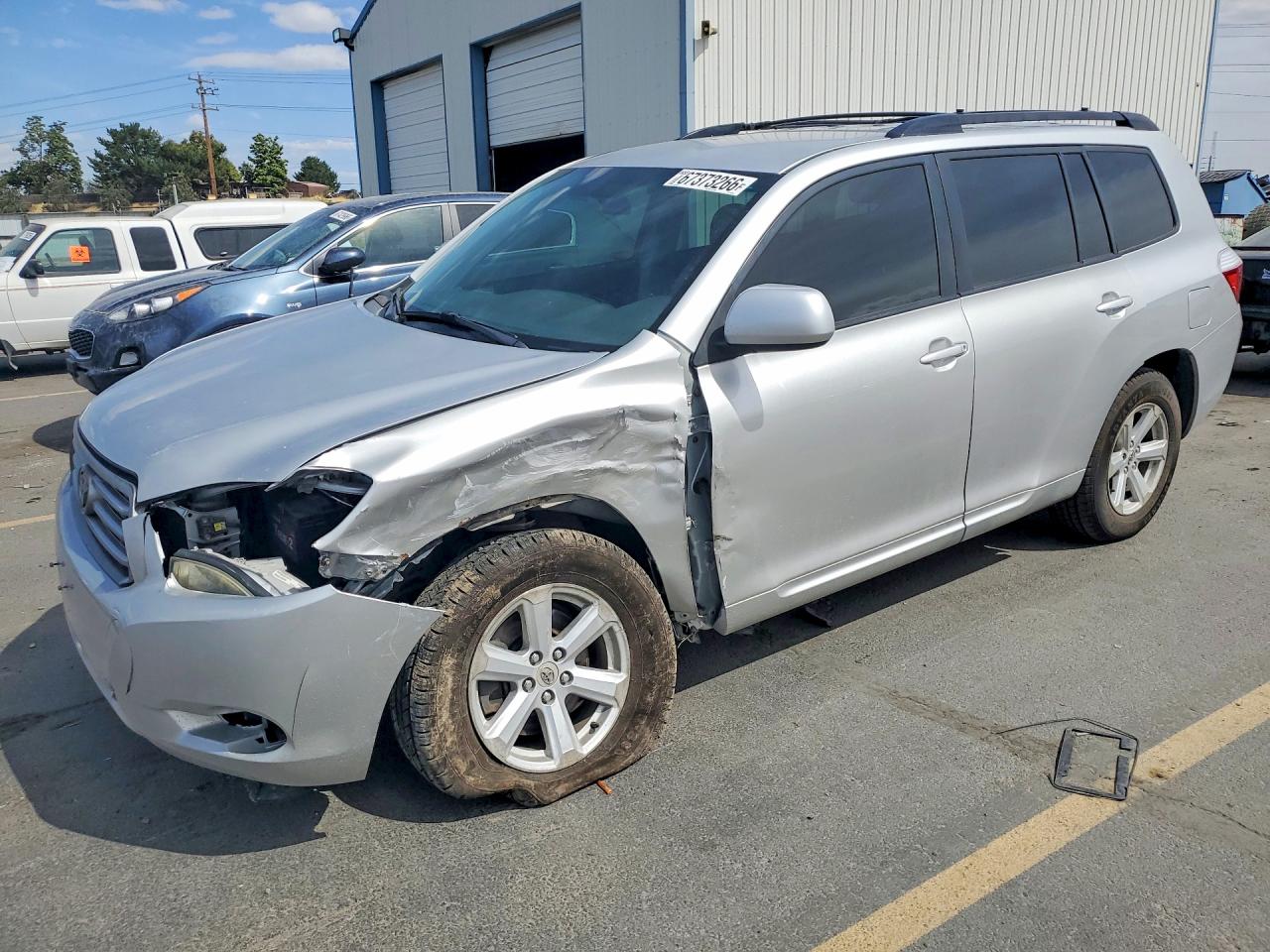 Photo of the 2008 TOYOTA HIGHLANDER BASE