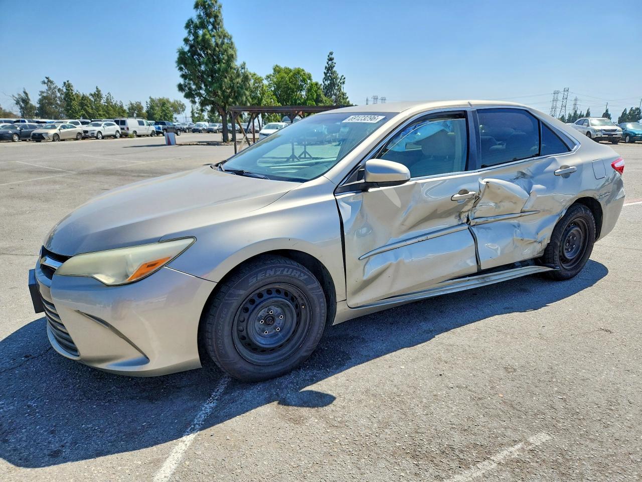 Photo of the 2015 TOYOTA CAMRY LE