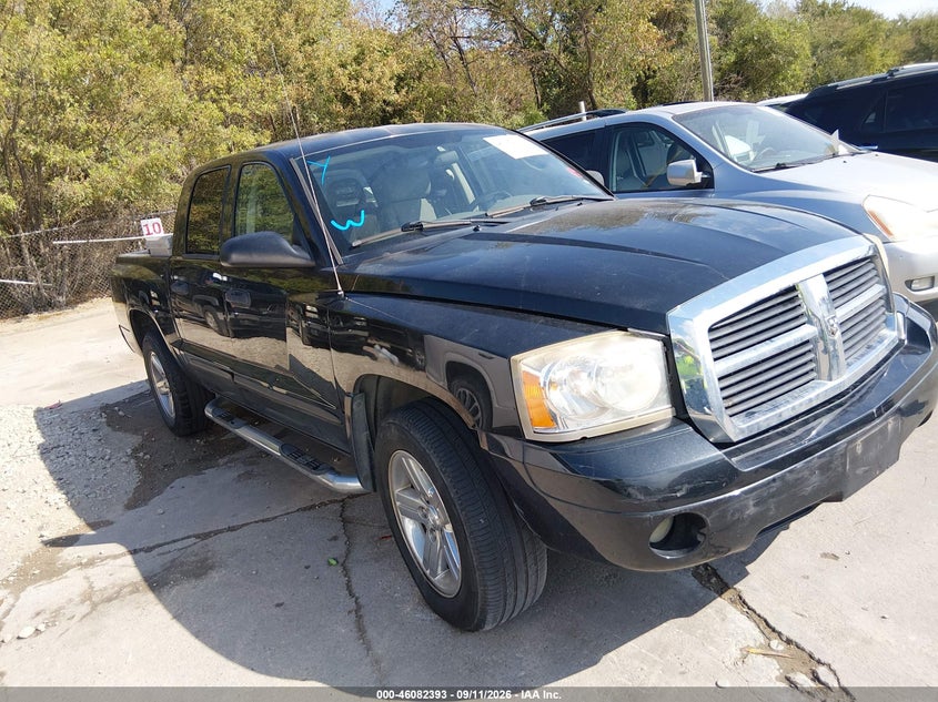 Photo of the 2007 DODGE DAKOTA SLT