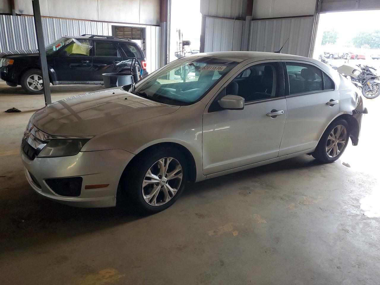 Photo of the 2012 FORD FUSION SE