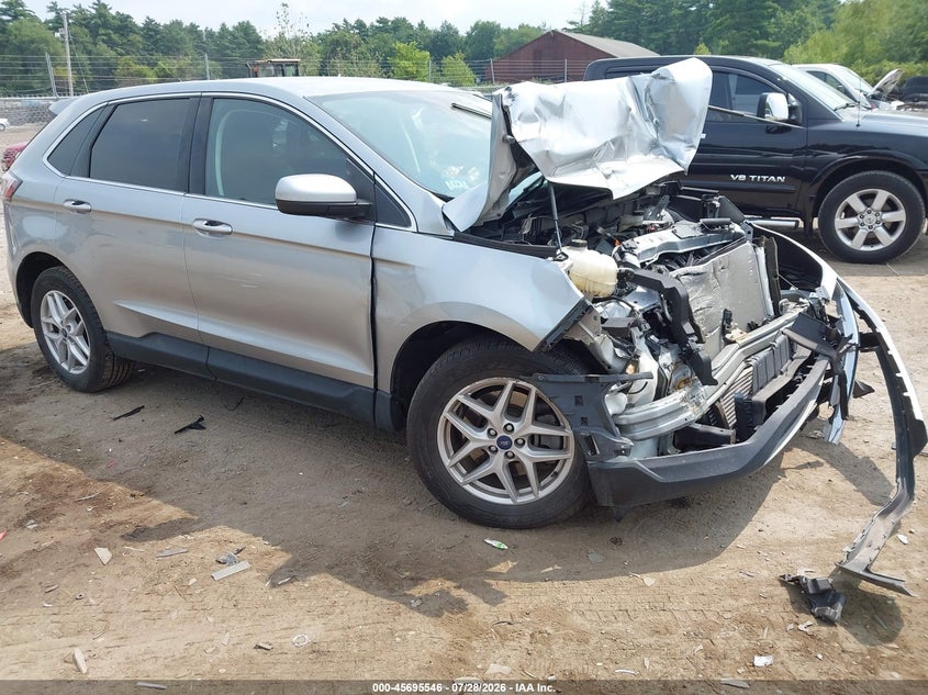 Photo of the 2022 FORD EDGE SEL