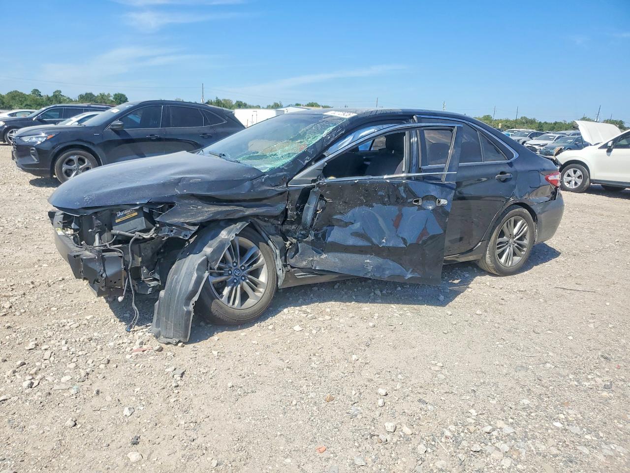Photo of the 2017 TOYOTA CAMRY SE