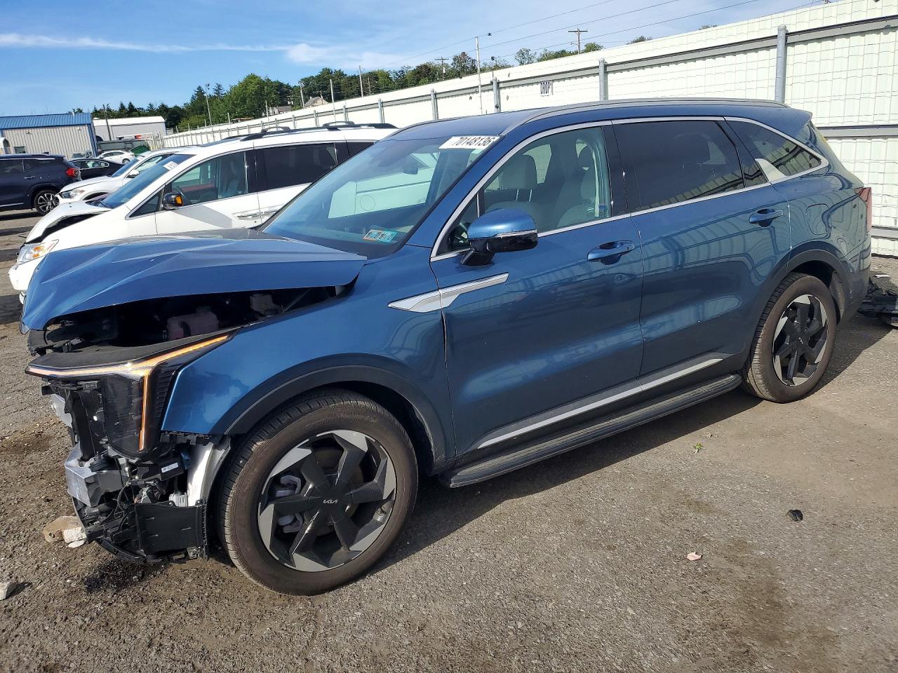 Photo of the 2025 KIA SORENTO EX