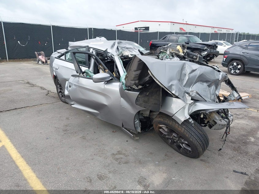 Photo of the 2018 DODGE CHARGER GT AWD