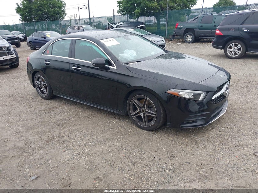 Photo of the 2022 MERCEDES-BENZ A 220 4MATIC