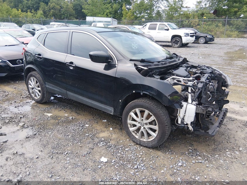 Photo of the 2020 NISSAN ROGUE SPORT S FWD XTRONIC CVT