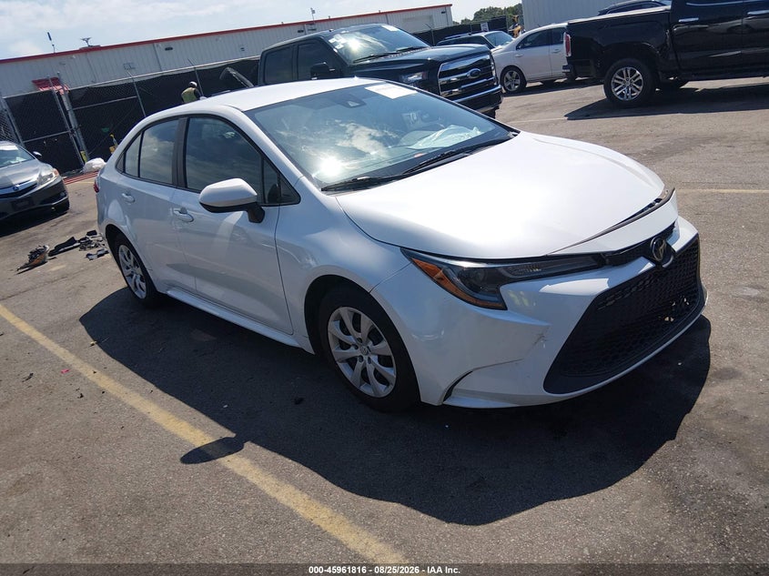 Photo of the 2022 TOYOTA COROLLA LE