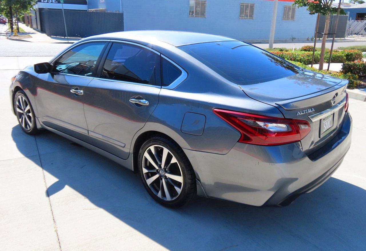 Photo of the 2017 NISSAN ALTIMA 2.5 SR