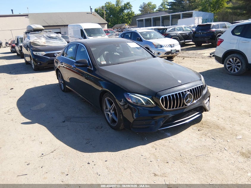 Photo of the 2017 MERCEDES-BENZ E 300 4MATIC