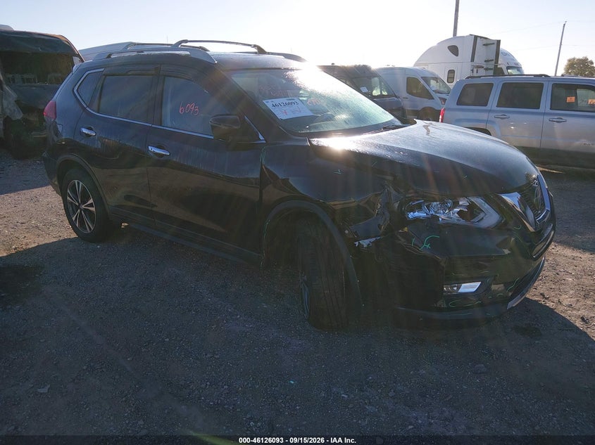 Photo of the 2019 NISSAN ROGUE SV
