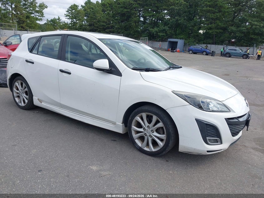 Photo of the 2011 MAZDA MAZDA3 S SPORT