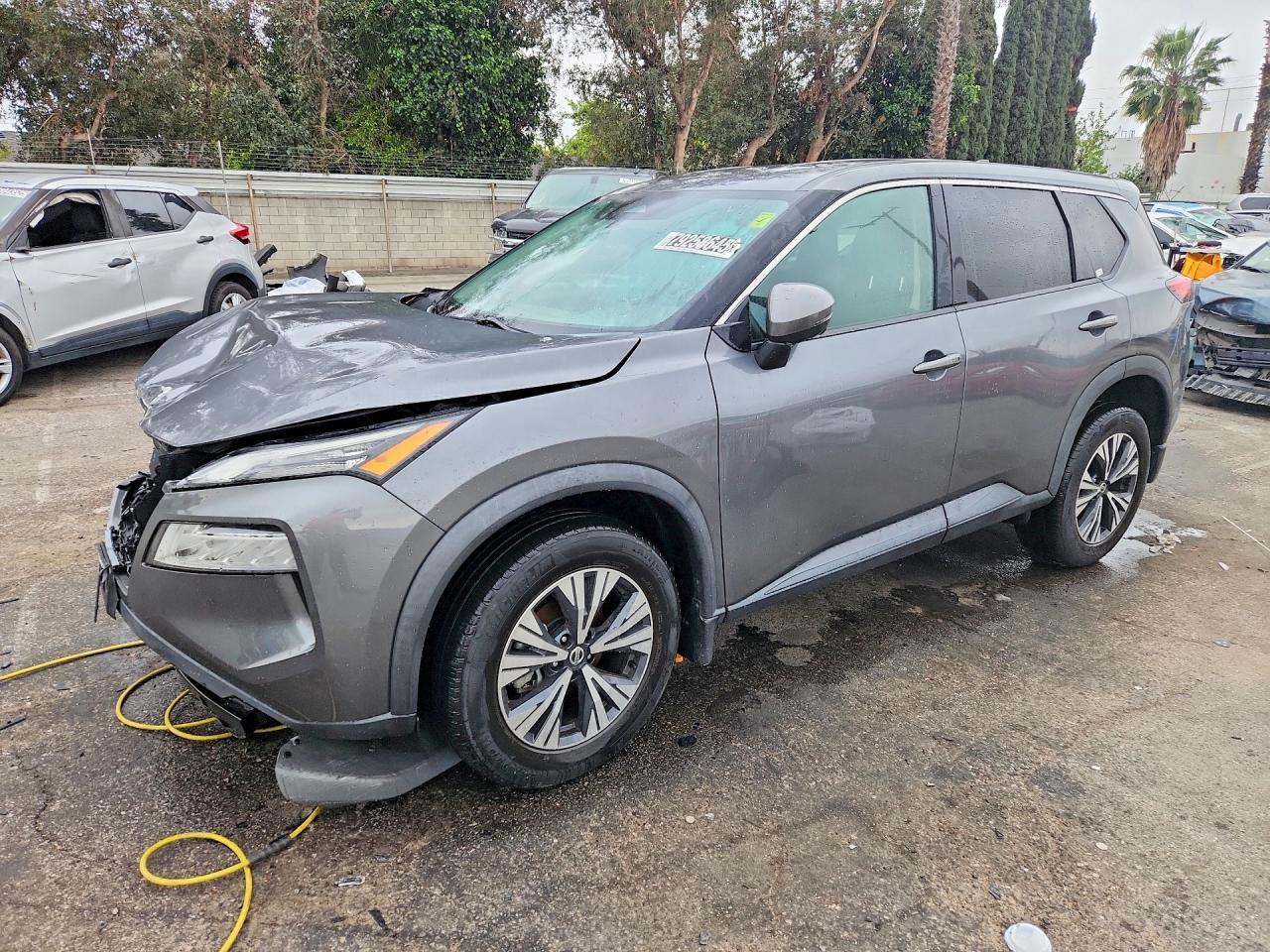 Photo of the 2021 NISSAN ROGUE SV