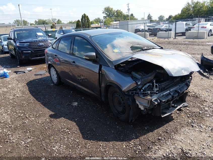 Photo of the 2014 FORD FOCUS SE