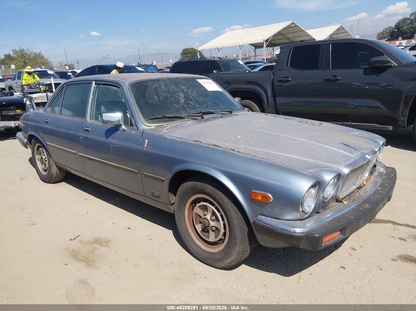 Photo of the 1987 JAGUAR XJ6