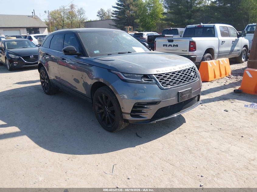 Photo of the 2018 LAND ROVER RANGE ROVER VELAR P250 SE R-DYNAMIC
