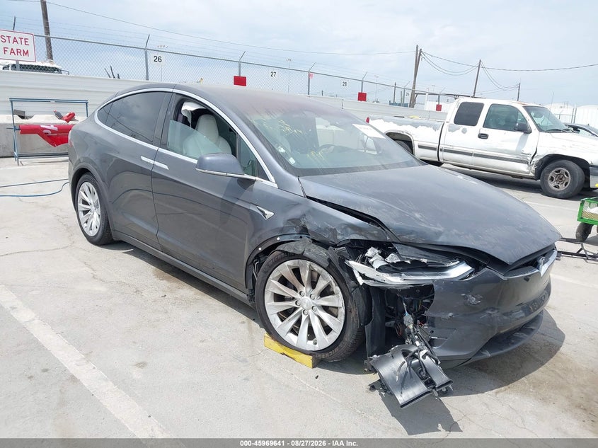 Photo of the 2018 TESLA MODEL X 100D/75D/P100D
