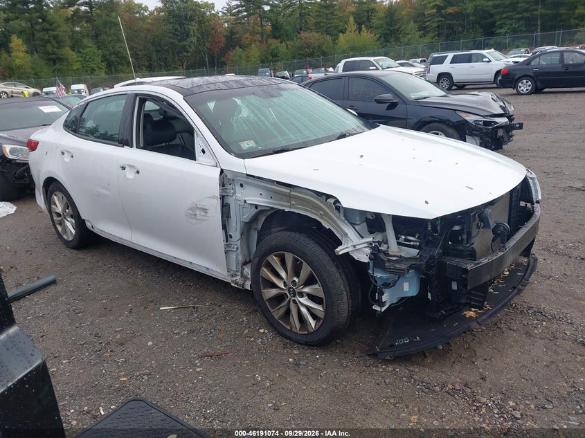 Photo of the 2016 KIA OPTIMA EX