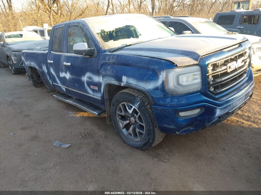 Photo of the 2016 GMC SIERRA 1500 SLT