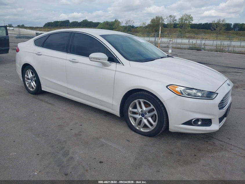 Photo of the 2014 FORD FUSION SE