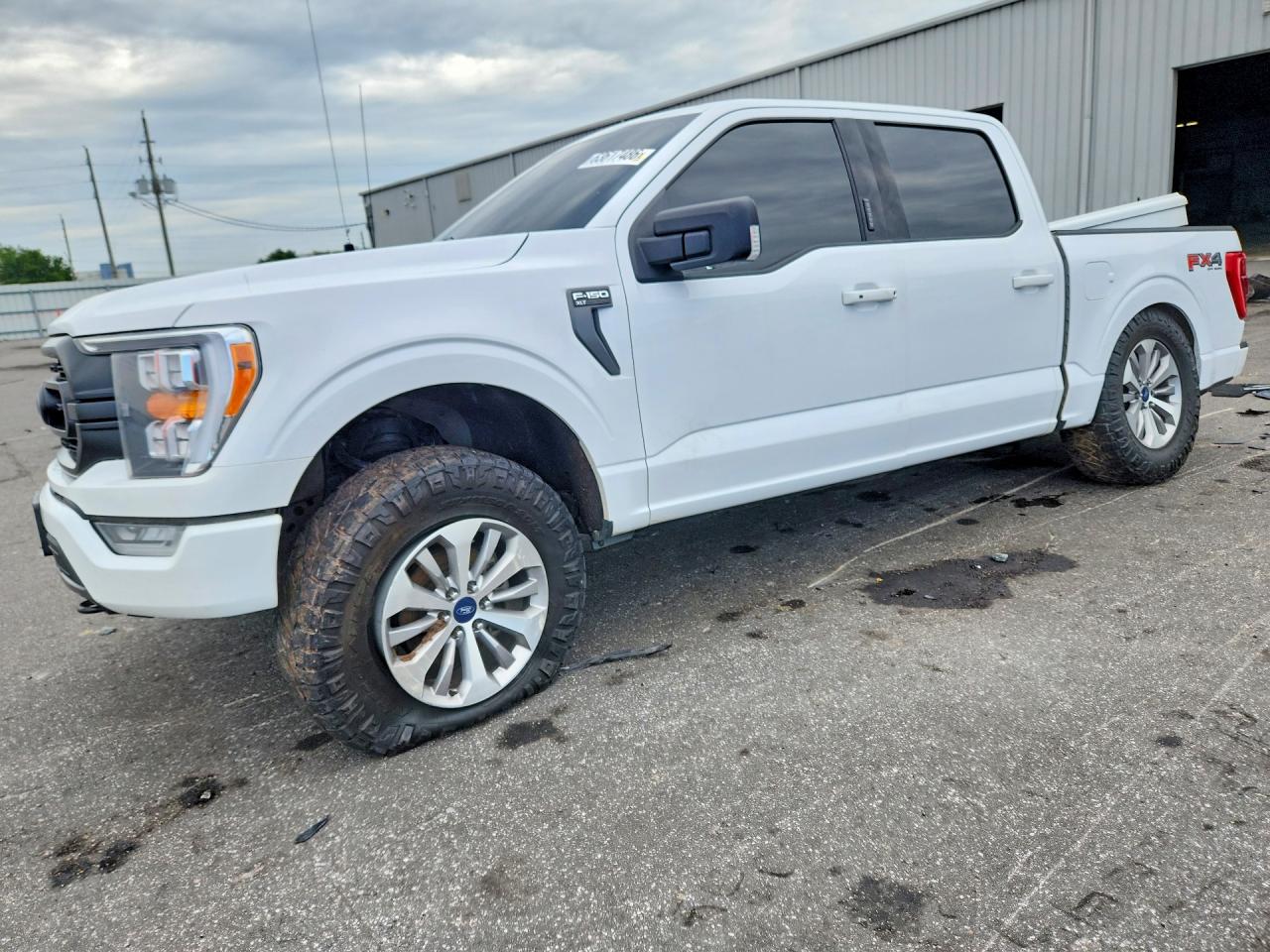 Photo of the 2021 FORD F150 SUPERCREW